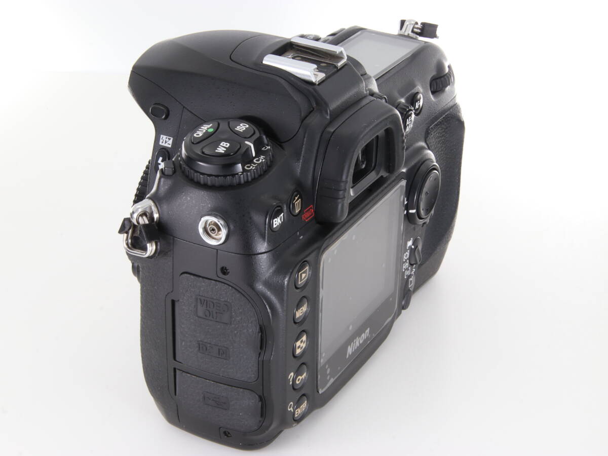 【美品】ニコン Nikon D200 ボディ 完動品 シャッター数18,922回 元箱・チャージャー・ストラップ・取説・簡単操作ガイド付き #8582_画像4