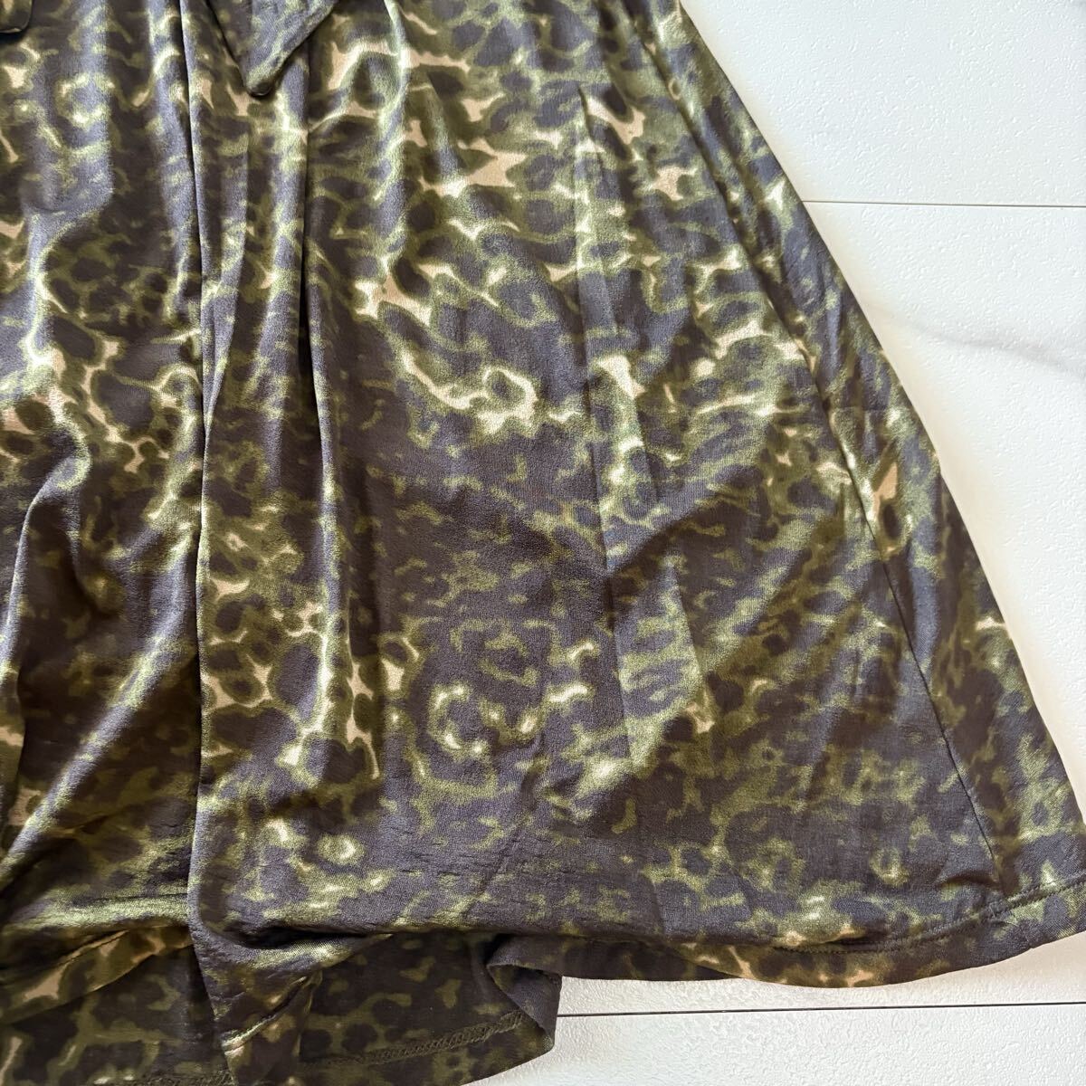 マックスマーラ　MAX MARA 白タグ　Aライン　ヒョウ柄　スカート　ロング　42サイズ　大きいサイズ　カーキ系　アースカラー_画像7