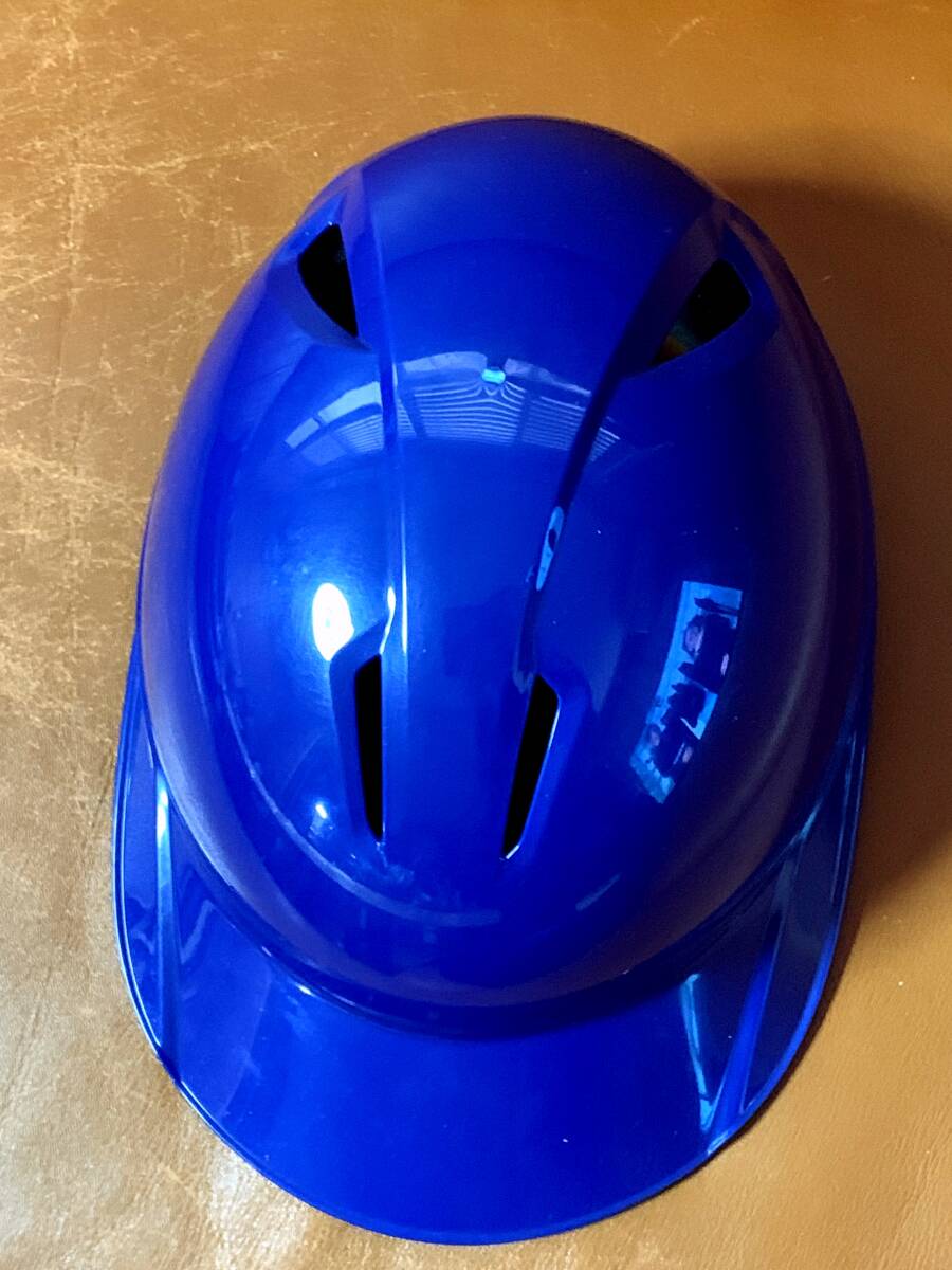 送料無料★2025年★アメリカ国内発売☆最高級モデル☆USA アンダーアーマー☆キャッチャーヘルメット☆青☆新品_画像3