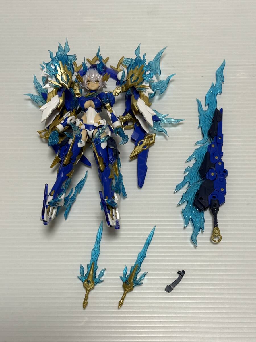 メガミデバイス　皇巫 スサノヲ 蒼炎　コトブキヤ　美少女プラモデル　美プラ　ジャンク_画像1