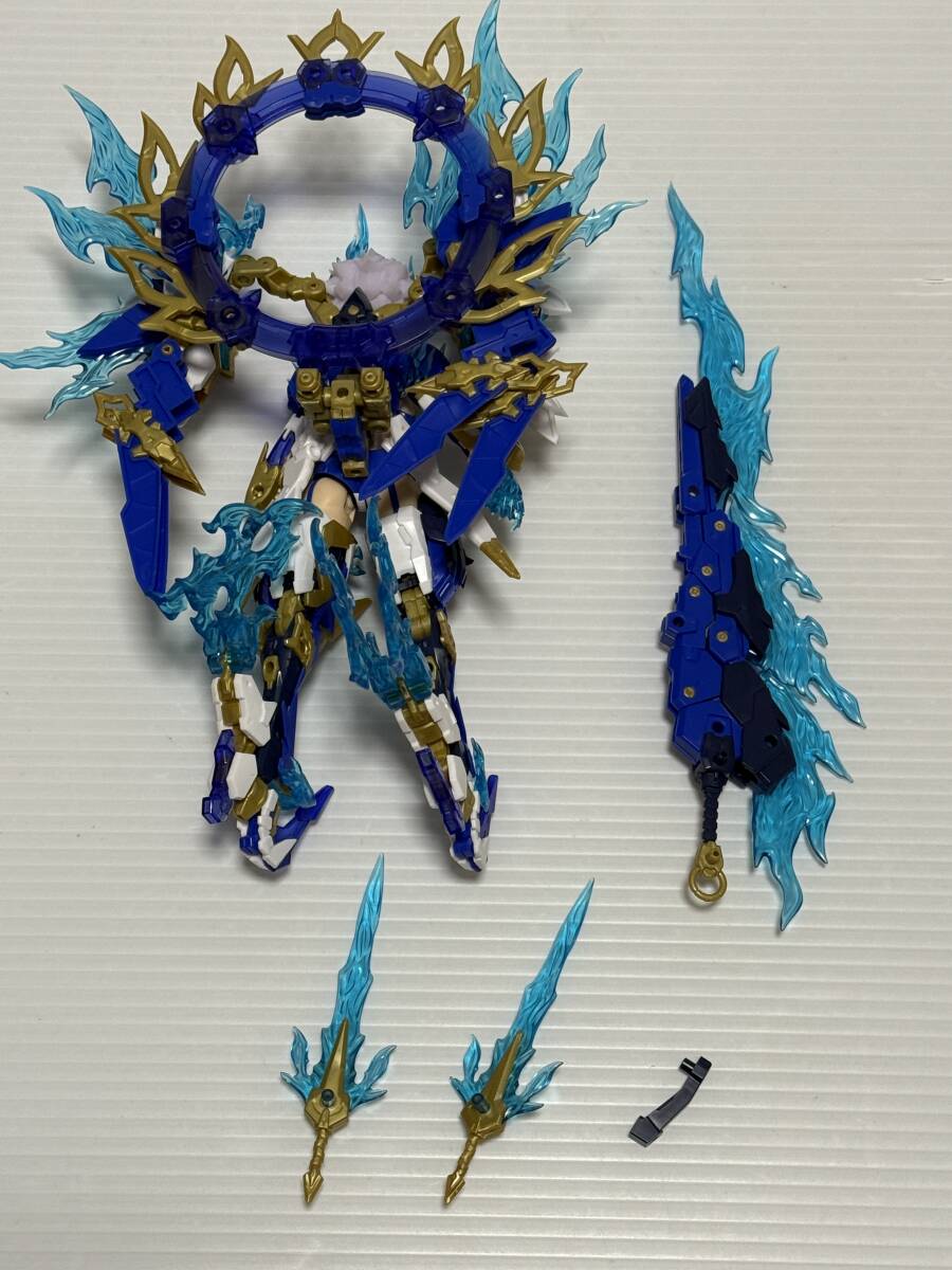 メガミデバイス　皇巫 スサノヲ 蒼炎　コトブキヤ　美少女プラモデル　美プラ　ジャンク_画像2