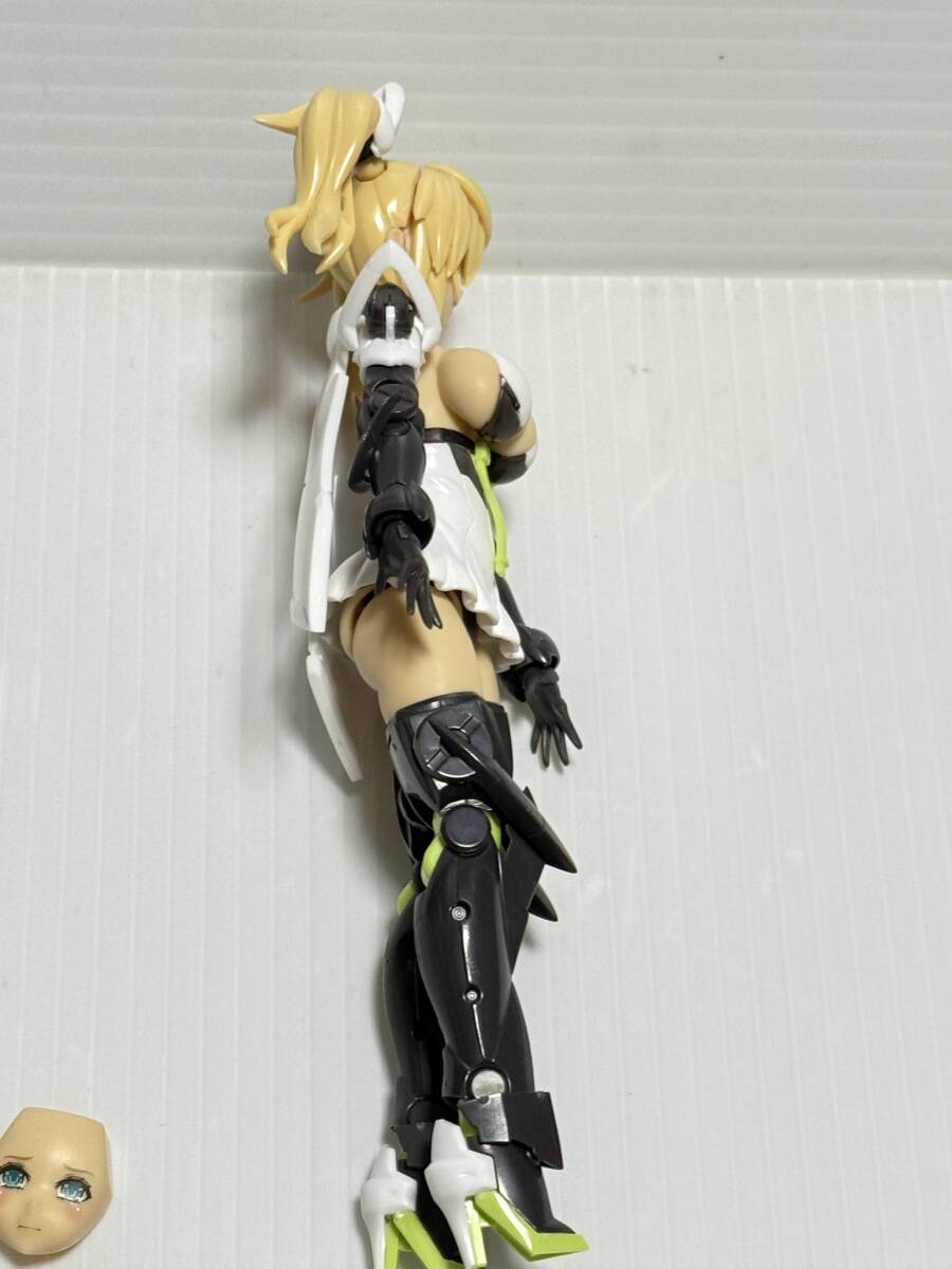 ジェネ(ステラティアーズVer.) ファンタシースターオンライン2 es コトブキヤ 美少女プラモデル 美プラ ジャンク_画像5