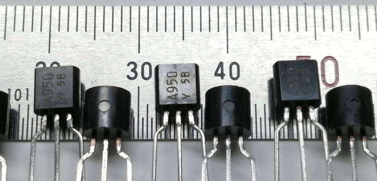  Toshiba транзистор 2SA950-Y ( обмотка лентой товар ) 50 шт 