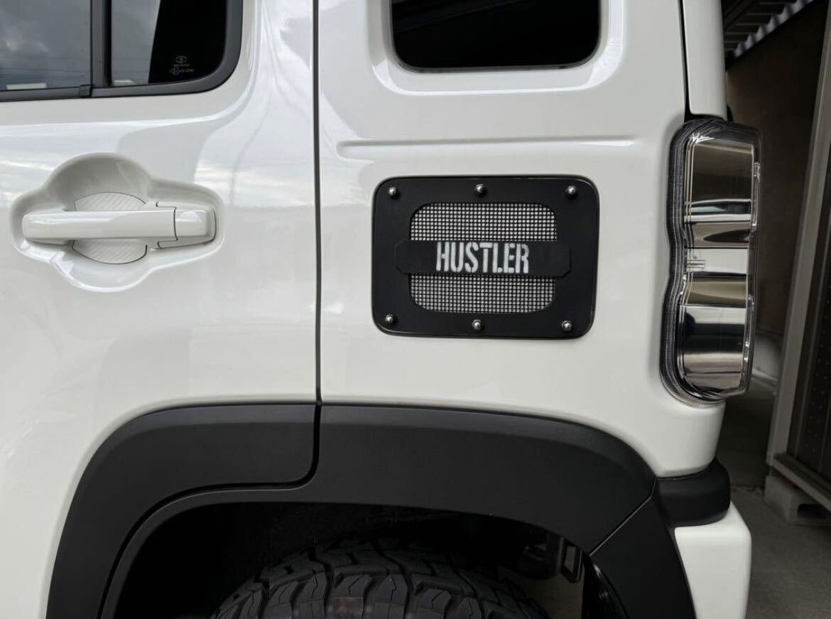 スズキ　ハスラーMR31/41S 給油口カバー　ハスラー_画像1