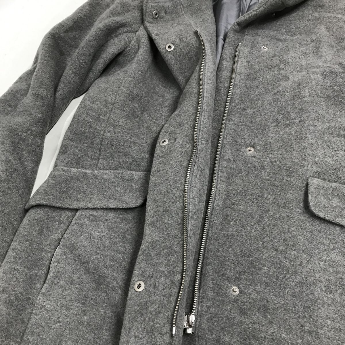 美品 UNTITLED プレミアムライン フーテッドコート ウール ロングコート ブルーグレー Mサイズ アンタイトル嶺D1004-32_画像9