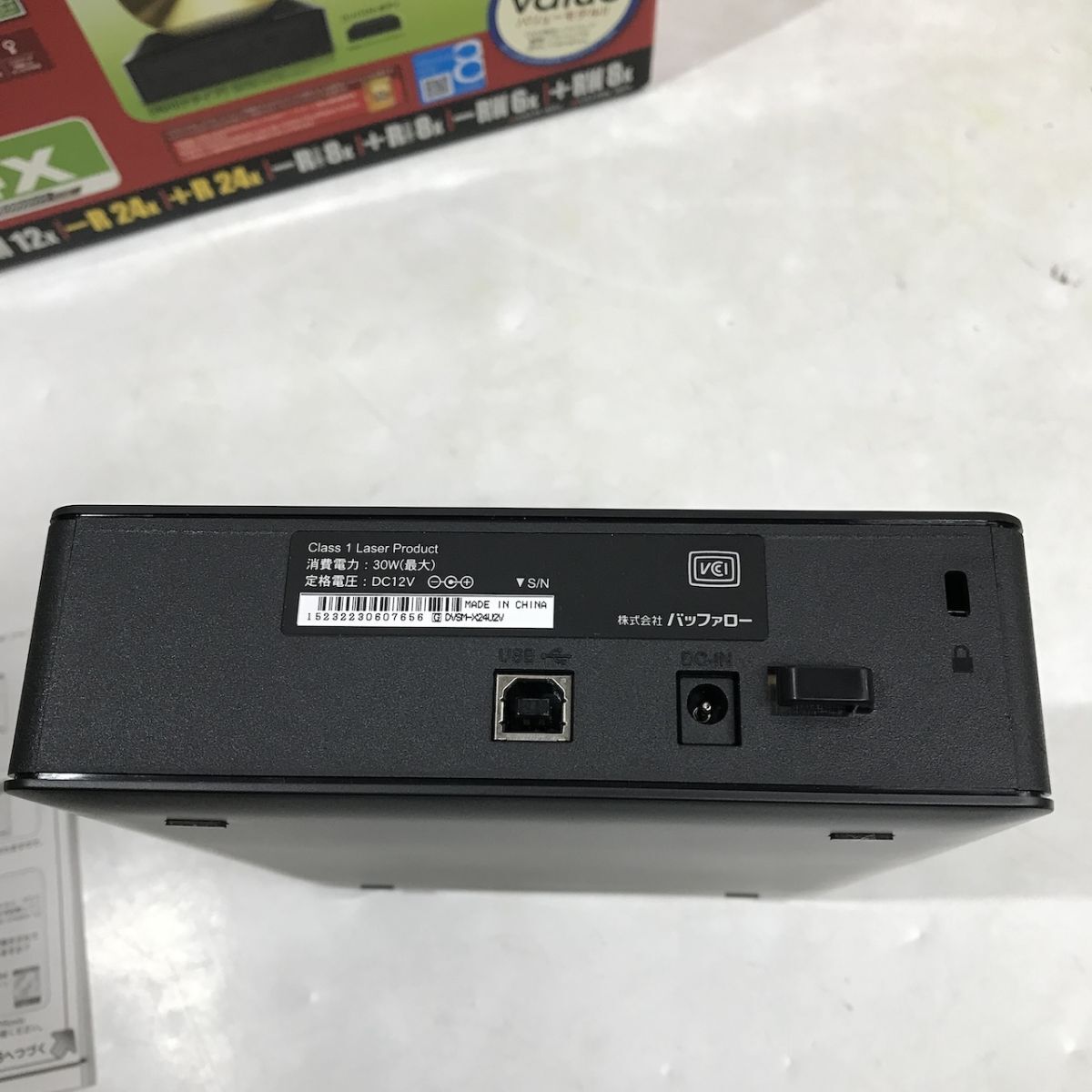 BUFFALO 外付DVDドライブ DVSM-X24U2V 中古 通電確認済み 嶺D1005-13_画像3
