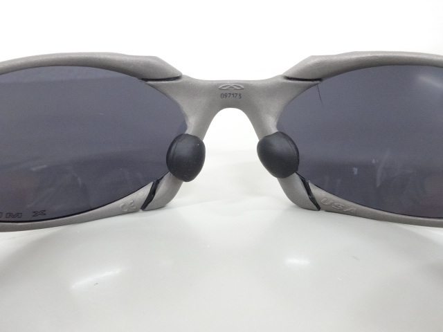 OAKLEY Oacley ROMEO 1 Romeo X-METAL X metal 097173 солнцезащитные очки черный Iridium чёрный темно-серый пепел USA производства 