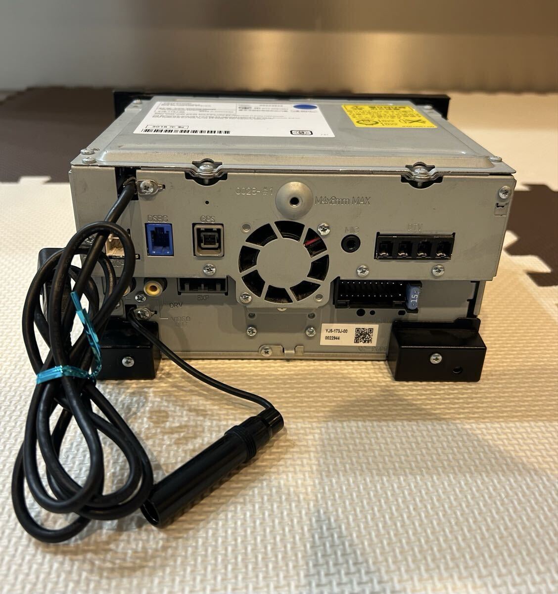 スズキ 純正 KENWOOD ケンウッド メモリーナビ カーナビ KXM-E502W 地図 2018年 DVD CD フルセグ TV SD USB Bluetooth 動作未確認 現状品_画像5