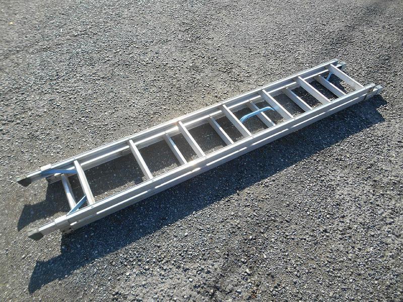 ◆ 長谷川工業 アルミ合金製伸縮形はしご LQ2-40 Hasegawa 伸縮 二連 2連 はしご ハシゴ 梯子 アルミ合金製 100kg 全長4m2cm No.5602_画像6