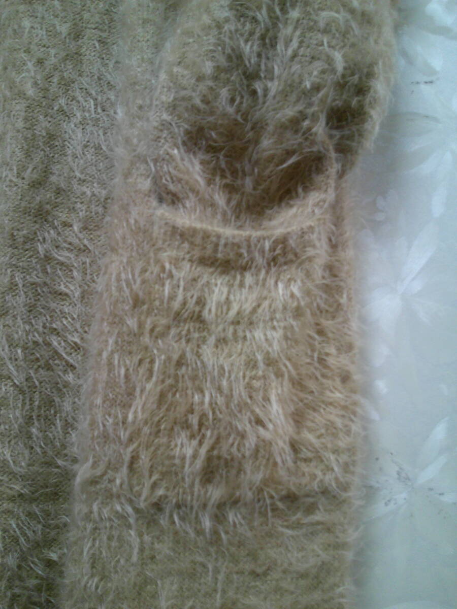 632　★　ビジュー付きモコモコロングカーディガン♪_画像2