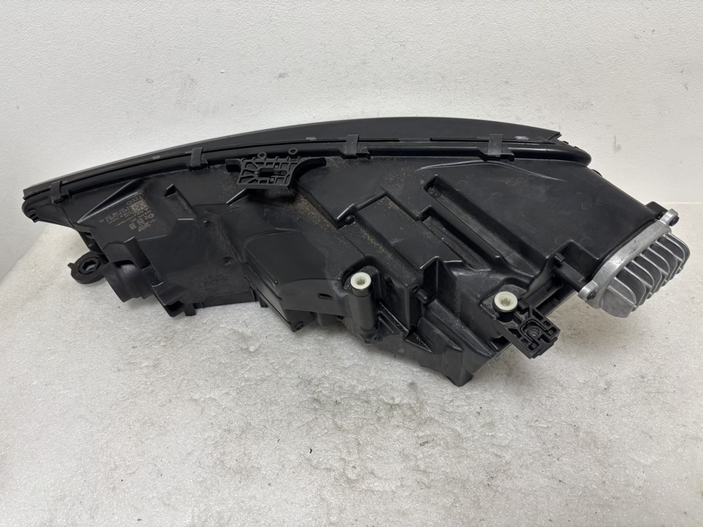 ☆ アウディ A4 8W マトリクス LED ヘッドライト 右 ☆51121_画像2