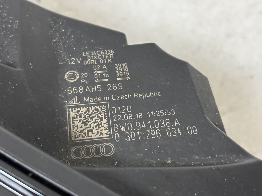 ☆ アウディ A4 8W マトリクス LED ヘッドライト 右 ☆51121_画像4