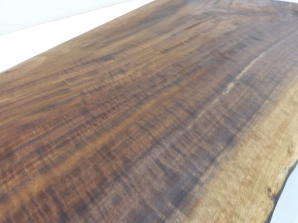 No,7337-12　クラロウォルナット　厚さ64ｍｍくらい×長さ707ｍｍ×幅270～410ｍｍ　送料無料　ウォールナット_画像1