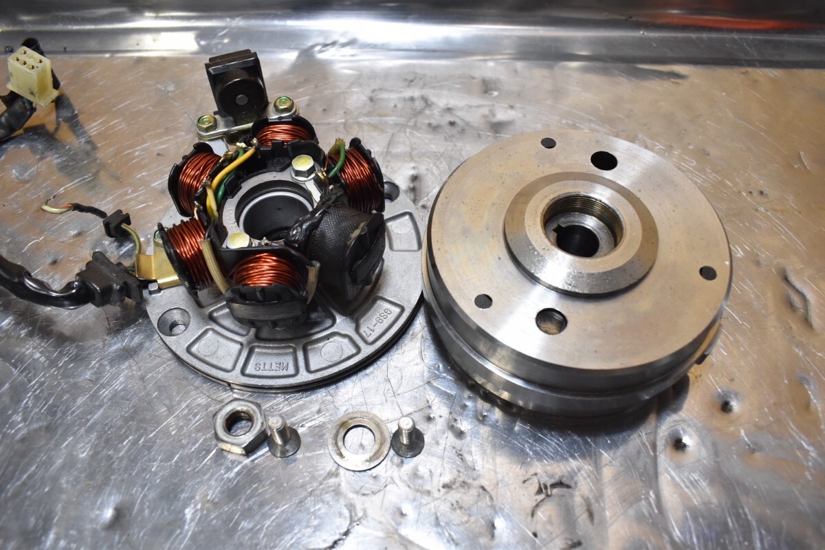 z08 美品 モンキー ジェネレーター フライホイール 軽量フライホイール z50j AB27 /検 t50 ゴリラ ダックス dax バハ baja 武川 シャリー _画像1