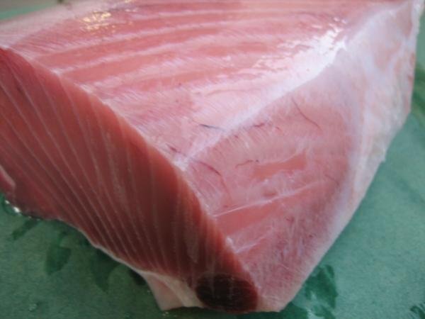 天然「インドマグロ腹身 2柵で1.2kg」ほぼ中トロ(お刺身用)_画像4