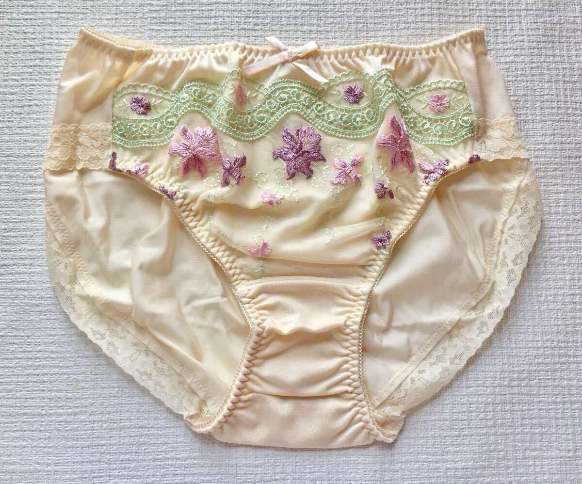 新品*トリンプ*Triumph*ショーツ*LL*シャンパン_画像1