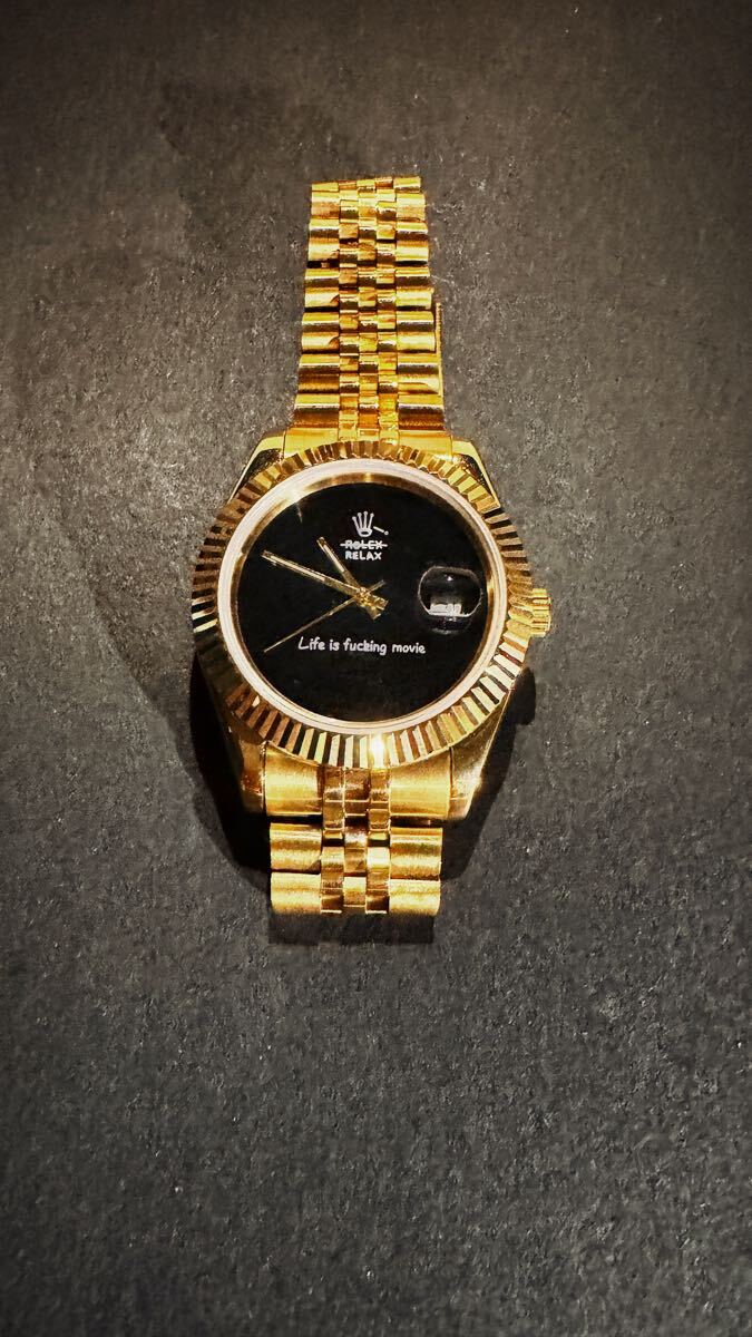 新品、送料無料「Rolexスタイル自動巻き ロレックスではないディトジャスト　ユニセックス　腕時計　メンズウォッチ　ゴールドウォッチ_画像2