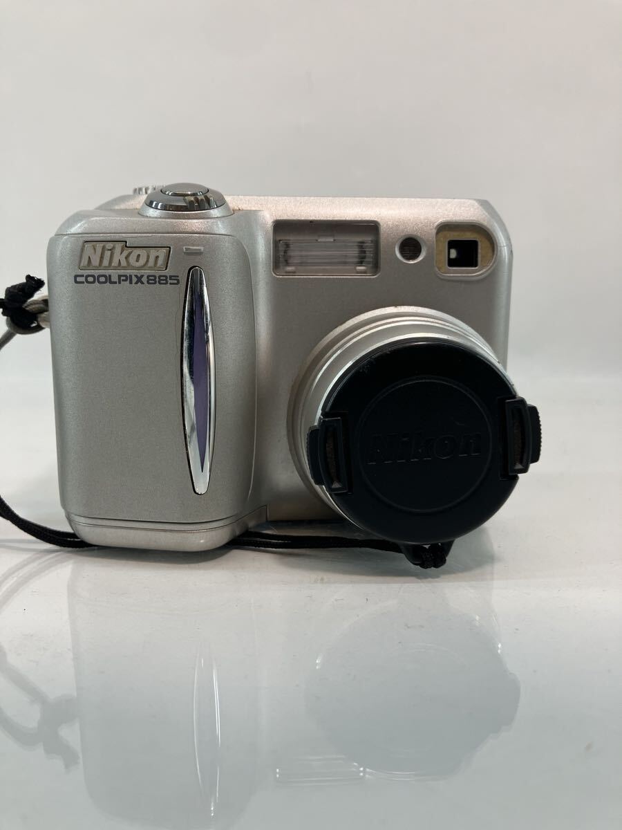 Nikon ニコン NIKON E885 COOLPIX クールピクス デジタルカメラ コンパクトデジタルカメラ coolpix ジャンク 一眼レフ _画像1