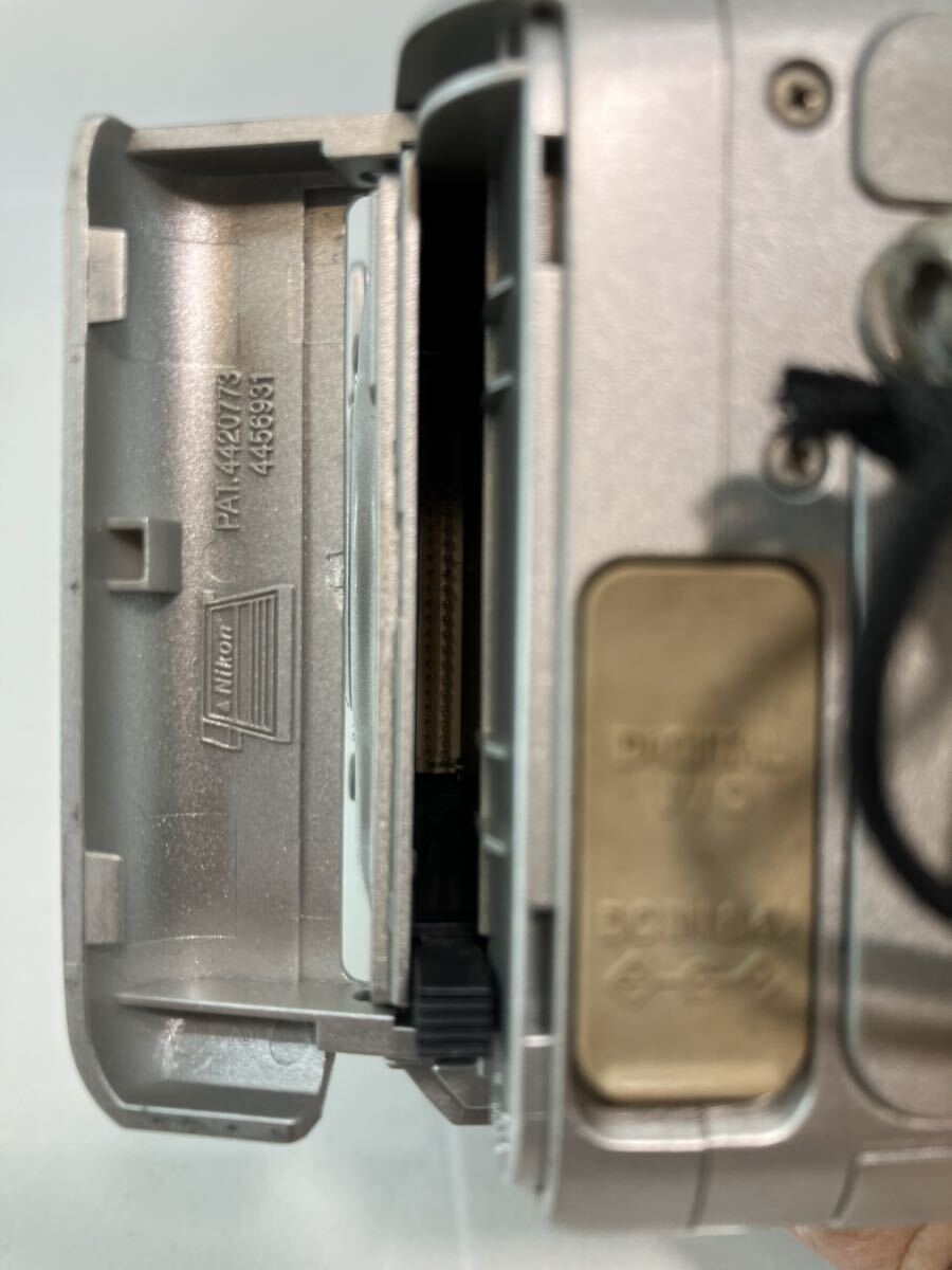 Nikon ニコン NIKON E885 COOLPIX クールピクス デジタルカメラ コンパクトデジタルカメラ coolpix ジャンク 一眼レフ _画像8