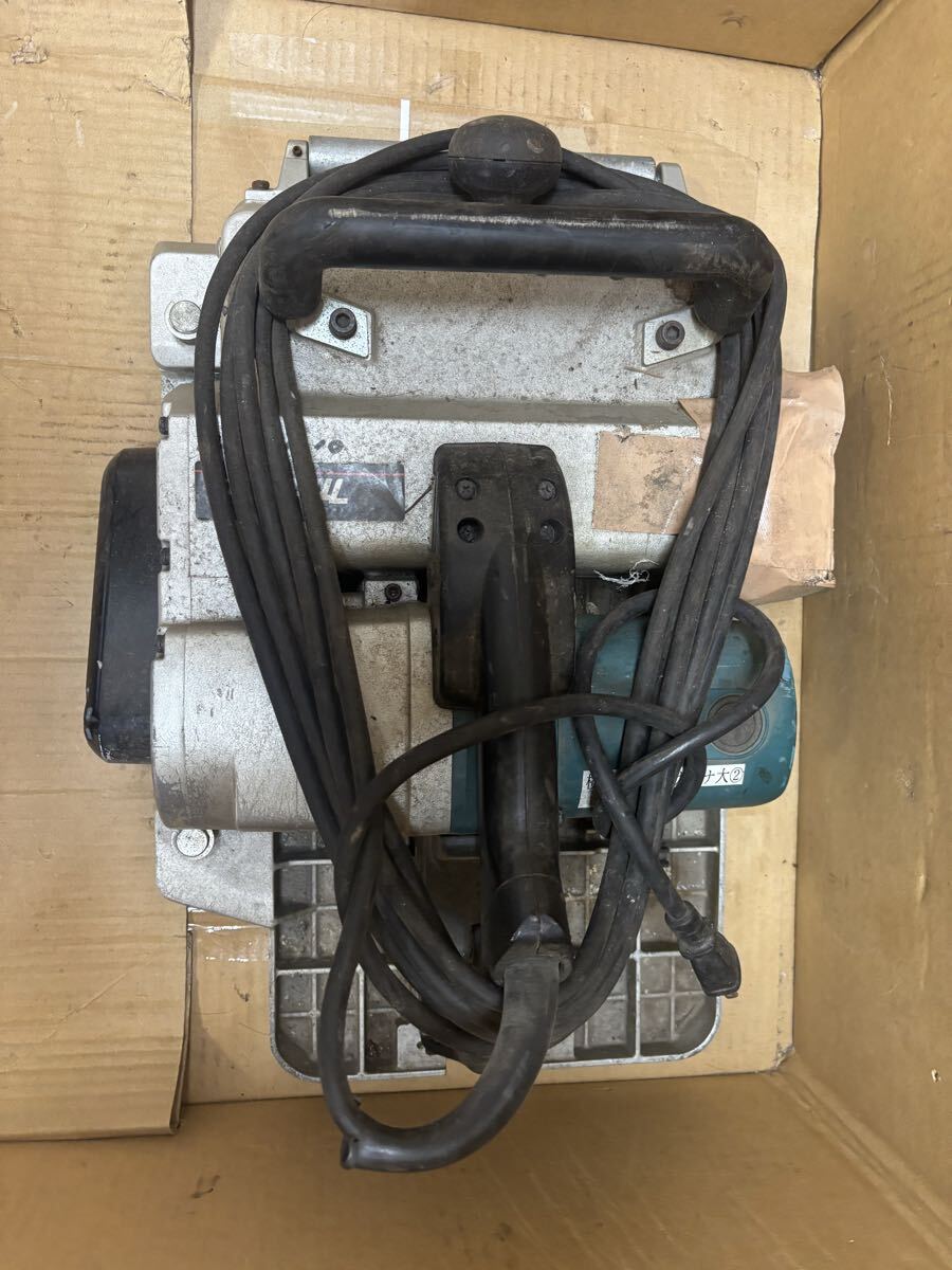 電動工具 マキタ 100V 312mmカンナ　　kp312 ジャンク_画像3