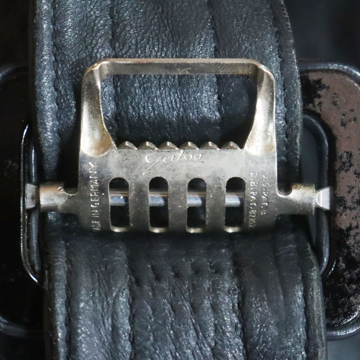 D10O/O9.25-3 ユーロヴィンテージ ドイツ製 レザーモーターサイクルコート 本革 革コート 皮コート レザーコート メンズ グレー系_画像4