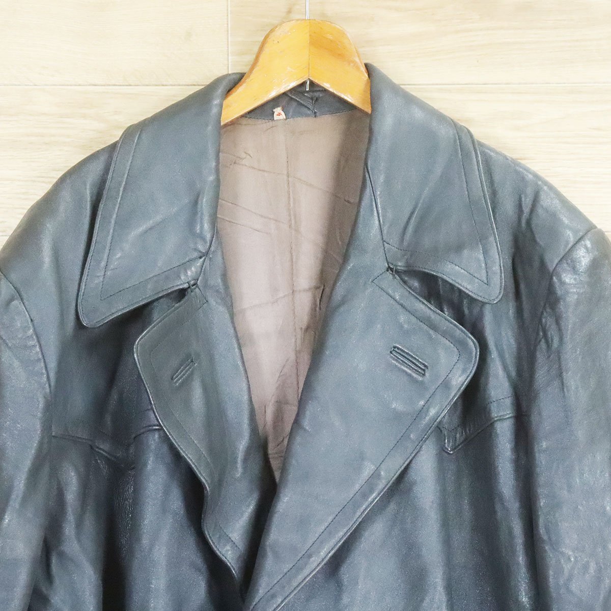 D10O/O9.25-3 ユーロヴィンテージ ドイツ製 レザーモーターサイクルコート 本革 革コート 皮コート レザーコート メンズ グレー系_画像2
