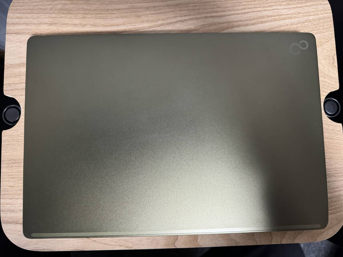 【ジャンク】富士通　Fujitsu LIFEBOOK CH90/E3 FMVC90E3K 通電不可 液晶パネル無し USB-Cポート欠損 _画像4