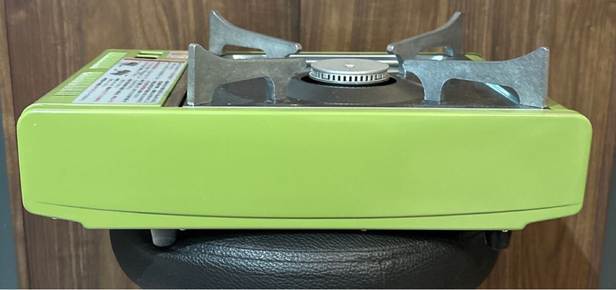 希少 未使用 当時物 【 タイガー カセットコンロ パワフル CKA-1200 グリーン 箱取説付き 1983年製 】 アンティーク レトロ 廃版品 レア_画像6