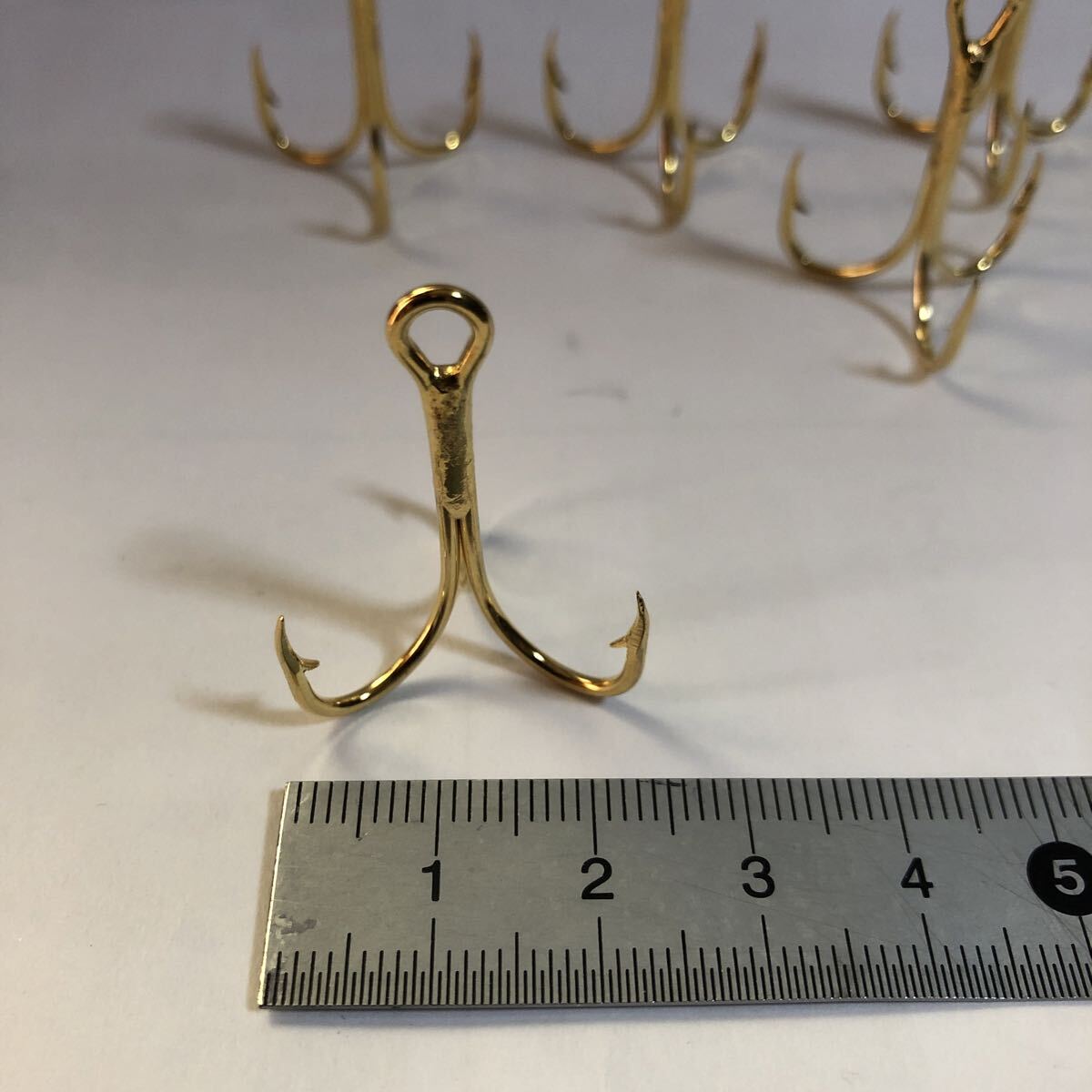 イーグルクロー 1/0 ゴールドメッキ　フック_画像1