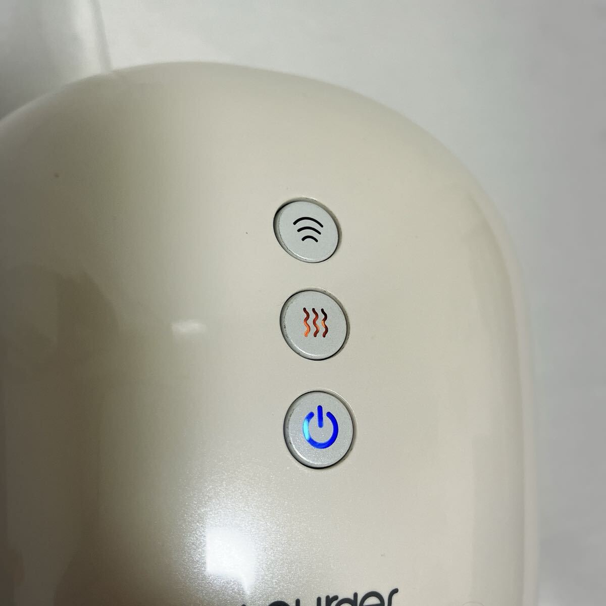 送料無料！Lourde ルルド ハンドケア ハンドマッサージャー ハンディマッサージ ヒーター付 AX-HXL180 家庭用 ホワイト_画像2