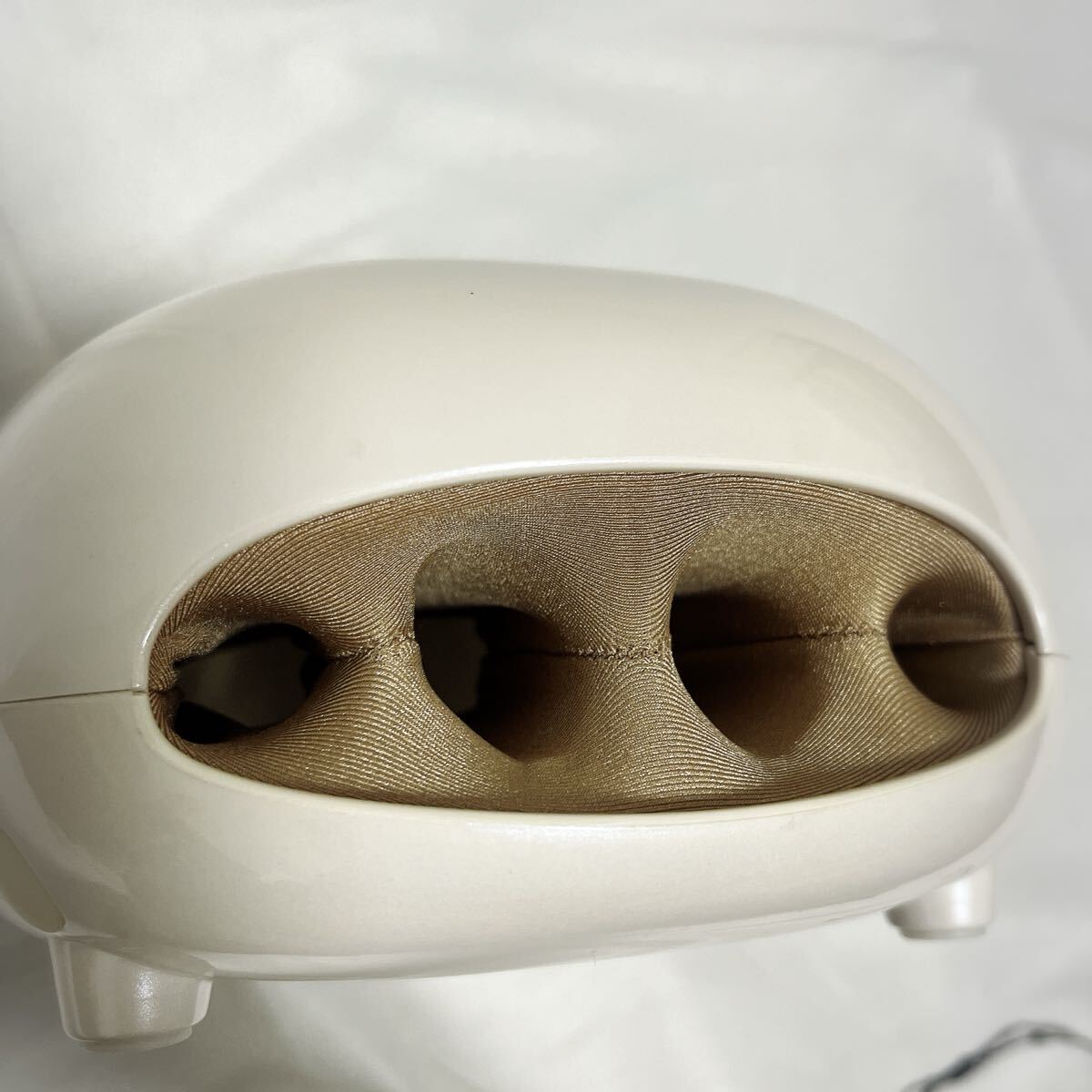 送料無料！Lourde ルルド ハンドケア ハンドマッサージャー ハンディマッサージ ヒーター付 AX-HXL180 家庭用 ホワイト_画像7