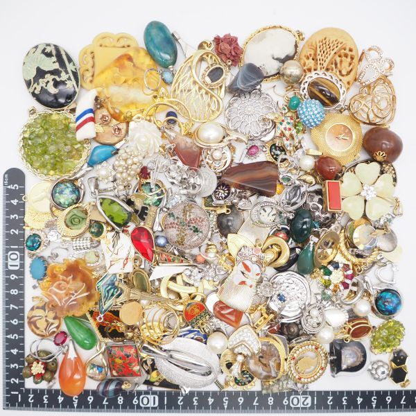 (PH1023) 1円 ペンダント チャーム 大量セット 約1kg 真珠 カラーストーン 多数 トップ ヘッド アクセサリー ジャンク_画像1