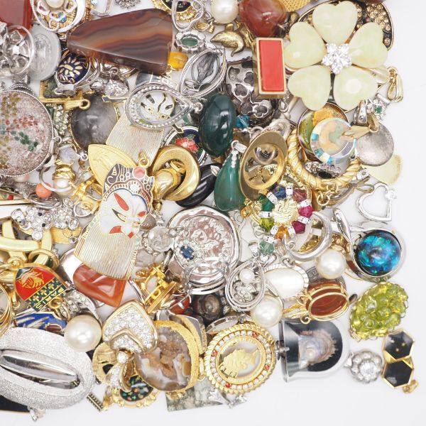 (PH1023) 1円 ペンダント チャーム 大量セット 約1kg 真珠 カラーストーン 多数 トップ ヘッド アクセサリー ジャンク_画像7