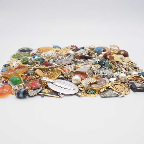 (PH1023) 1円 ペンダント チャーム 大量セット 約1kg 真珠 カラーストーン 多数 トップ ヘッド アクセサリー ジャンク_画像8