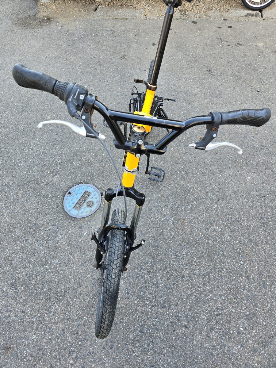 【JUNK】HUMMER 折りたたみ自転車 ブレーキワイヤーなし チェーンなし 後ホイール要交換 ハマー 20インチ 6ギア イエロー_画像3