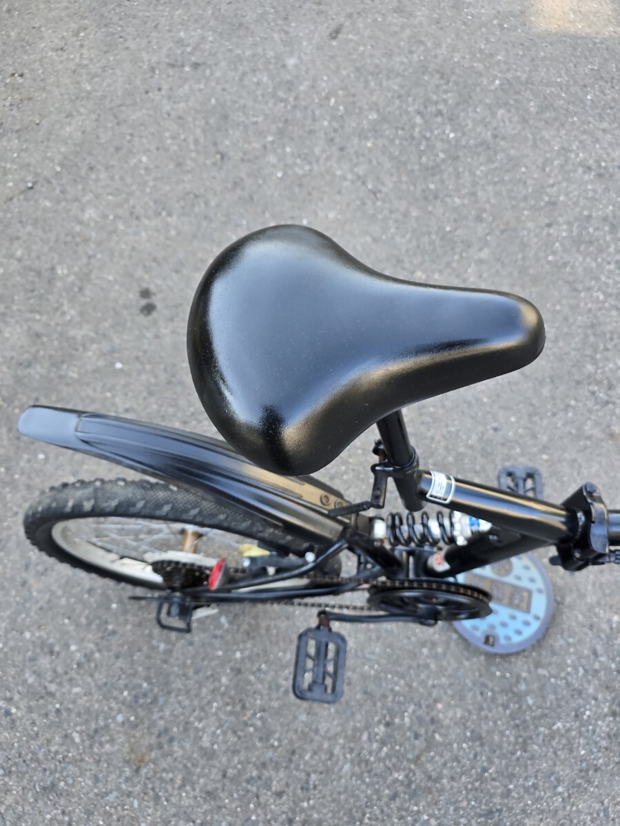 THREE STONE 折りたたみ自転車 BLACK 20インチ 6ギア タイヤ太め20X2.0 サスペンション付 おしゃれ かっこいい スリーストーン _画像9