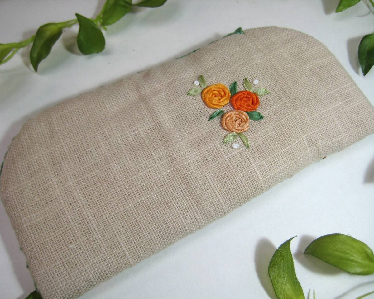 ★ハンドメイド★シルクリボン手刺繍のメガネケース★サングラス★リーディンググラス★_画像2