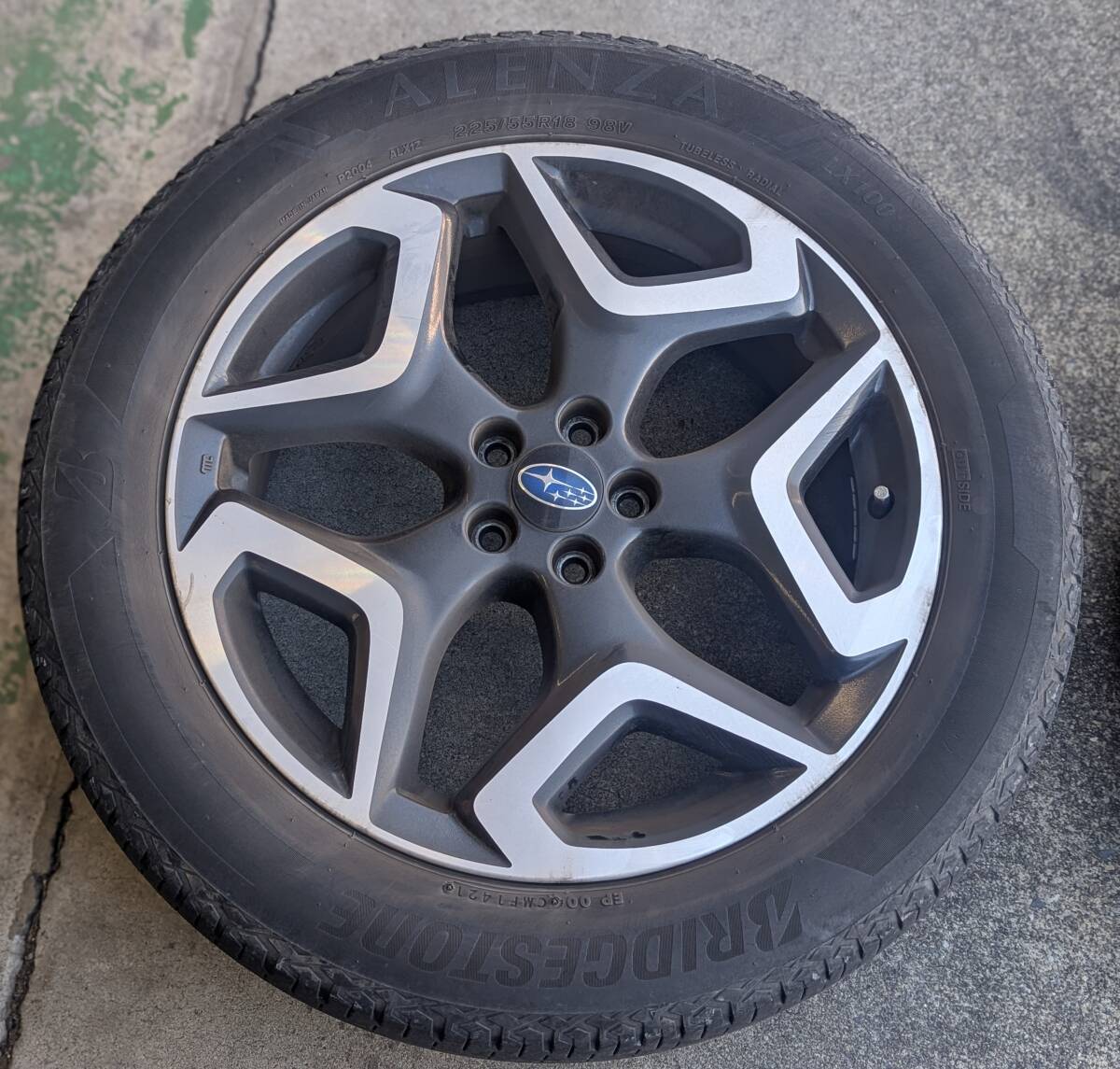 スバル XV GT系 純正18インチアルミホイール＋ブリヂストン アレンザLX100タイヤ4本セット_画像4
