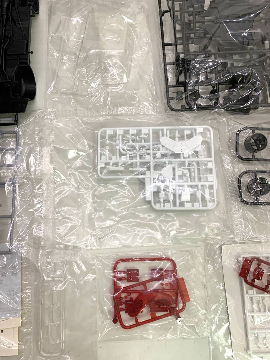 【未組立】プラモデル 1/24 ニッサン BNR32 スカイラインGT-R パトロールカー ’91 「ザ・パトロールカー No.4」 [062845]_画像8