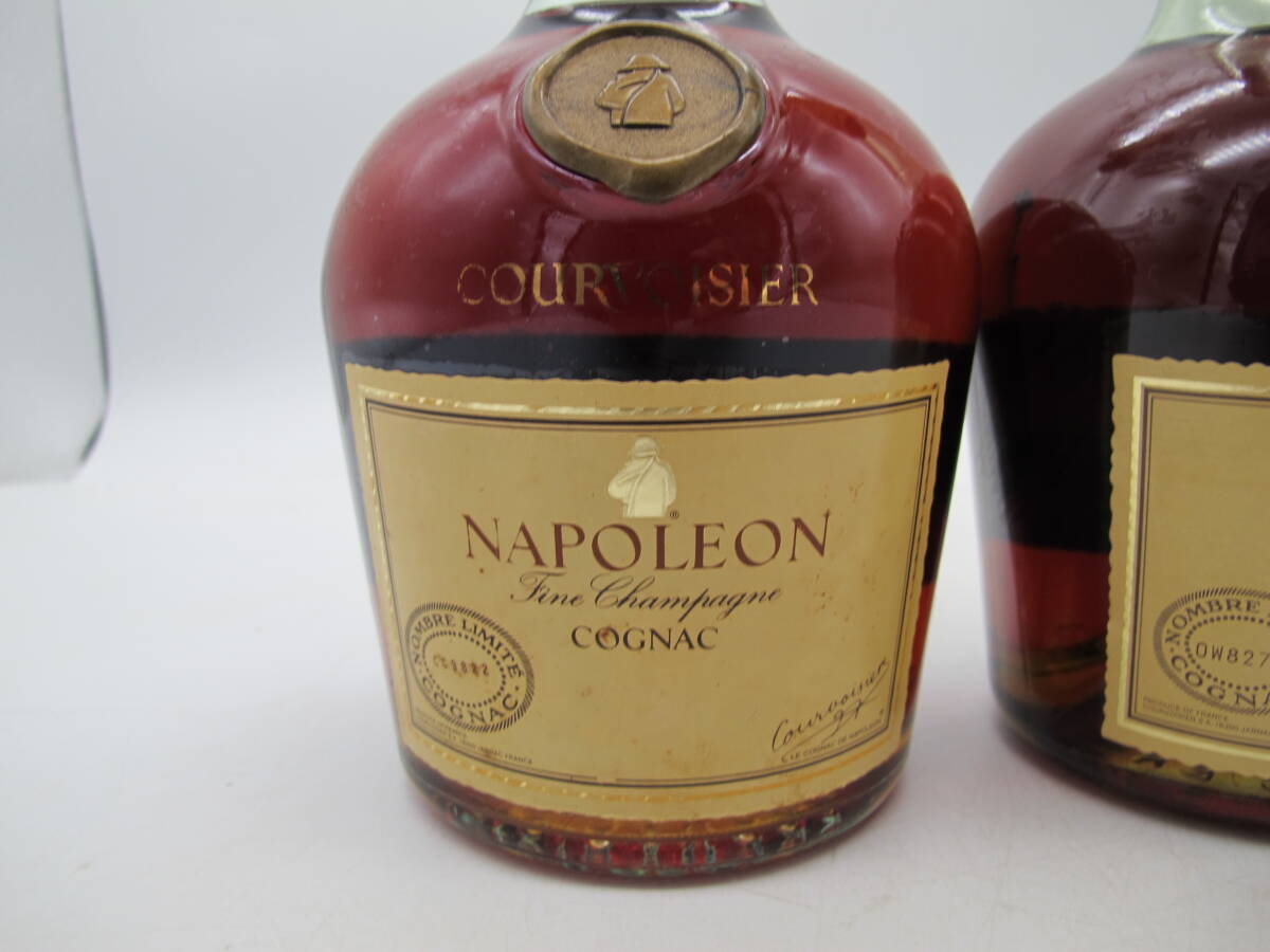 COURVOISIER クルボアジェ ナポレオン コニャックブランデー 700ml・40%　【未開栓品・古酒 】2本セット_画像3