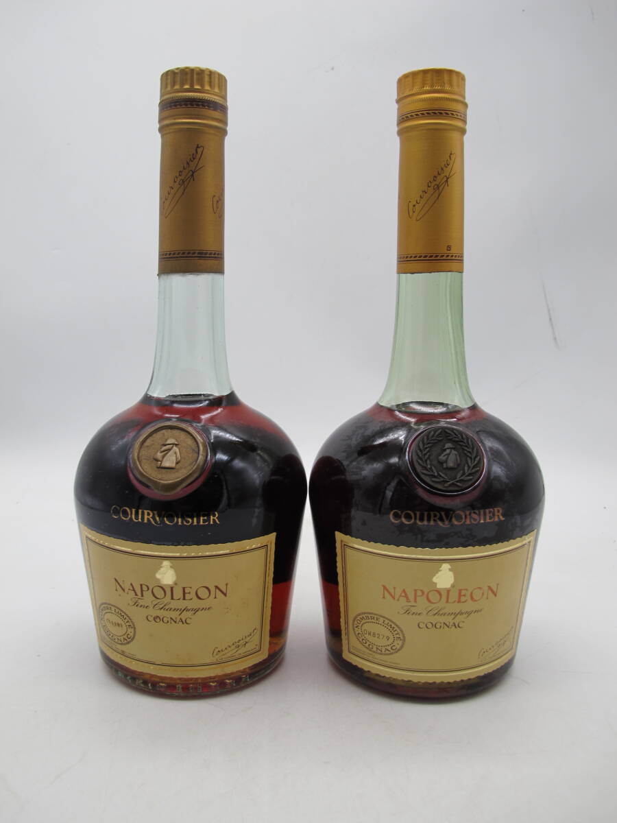 COURVOISIER クルボアジェ ナポレオン コニャックブランデー 700ml・40%　【未開栓品・古酒 】2本セット_画像1