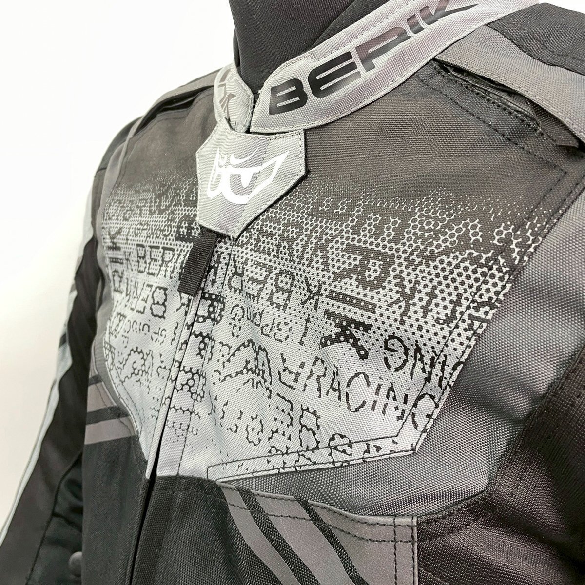 BERIK ベリック レディース ナイロンジャケット 73302L XLサイズ バイクウェア 【バイク用品】 \1～ 1円_画像2