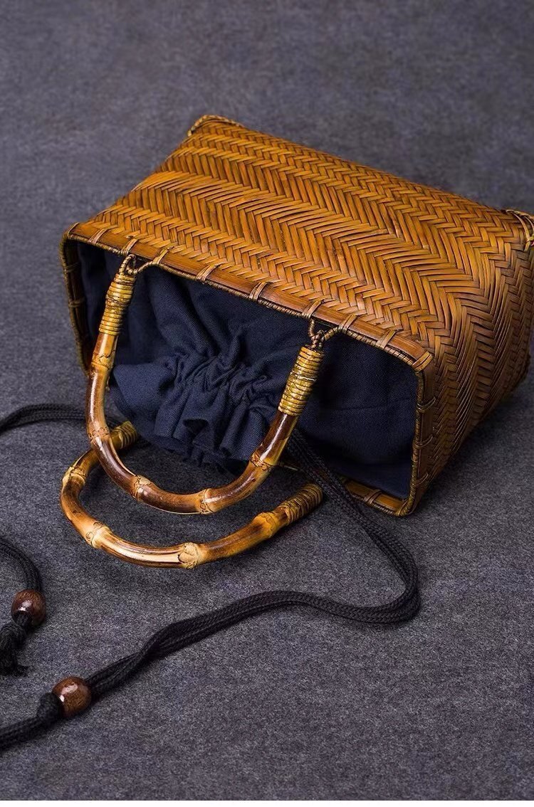 美品☆竹編み上げカゴバック　 手作りバスケット　お洒落買い物カゴ　収納バッグ　可愛い新品_画像2