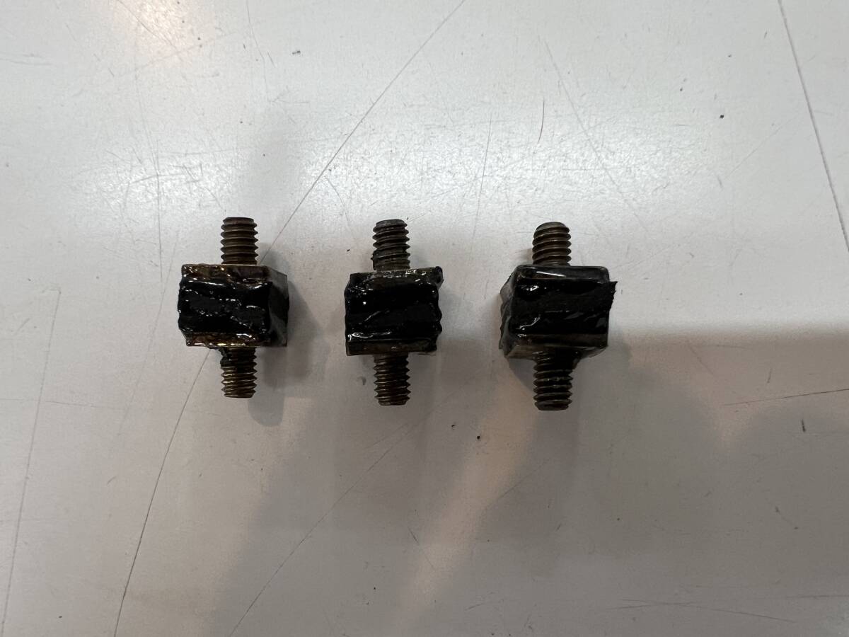 マランツ7/marantz7　マウントサスペイション3個セット　修理再生品_画像2