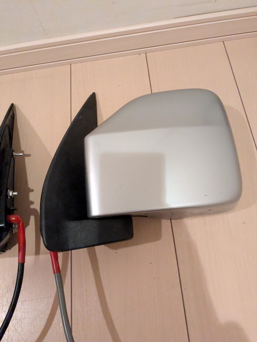 S321V Hijet Cargo оригинальный зеркало на двери левый и правый в комплекте серебряный ( цвет код S28) электрический складывание рабочее состояние подтверждено включая доставку ( часть не возможно )