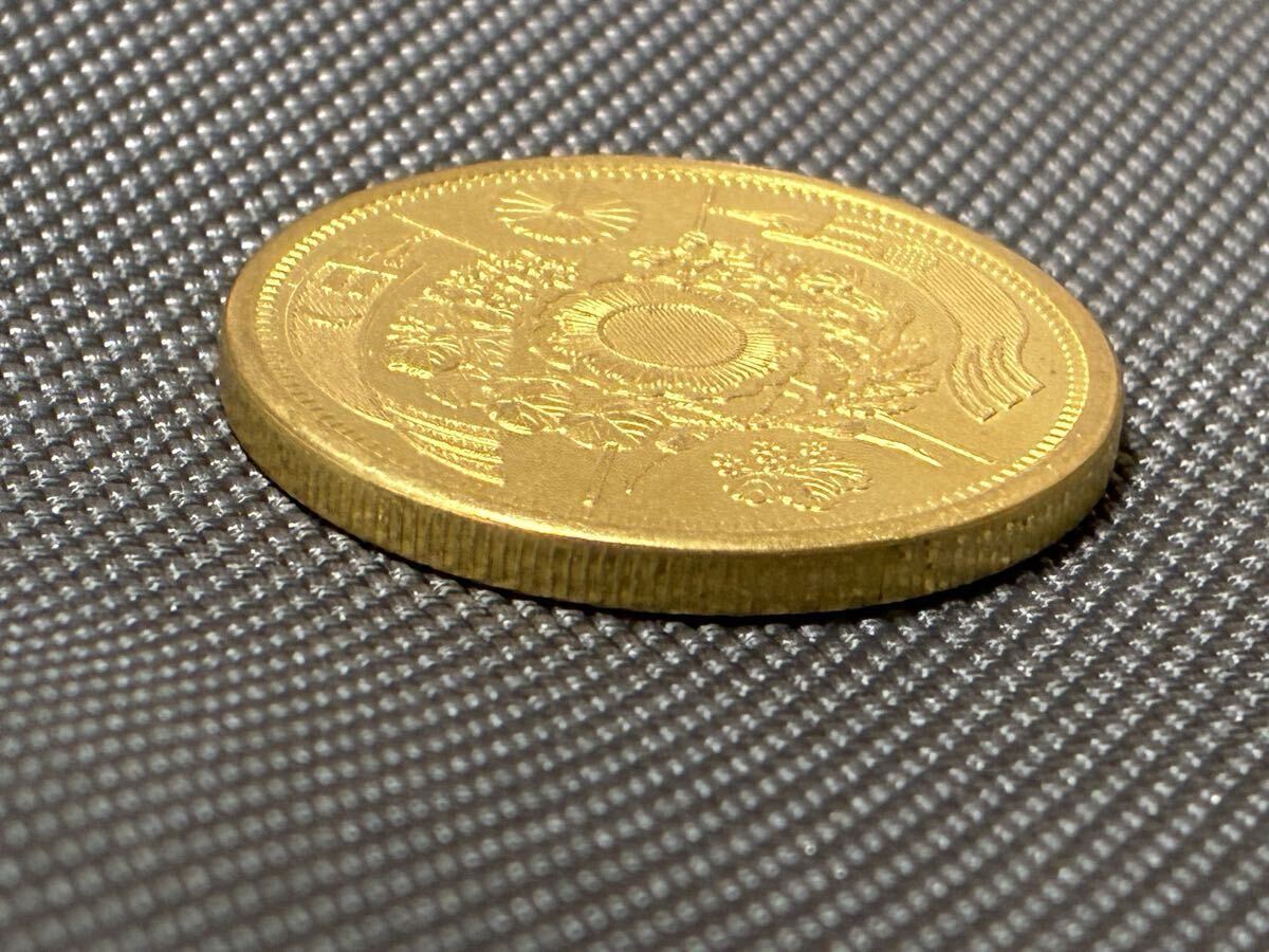  старый 2 10 . золотая монета 2 10 . новое время деньги монета монета золотая монета старая монета Япония старая монета . sen старый золотой серебряный Gold 