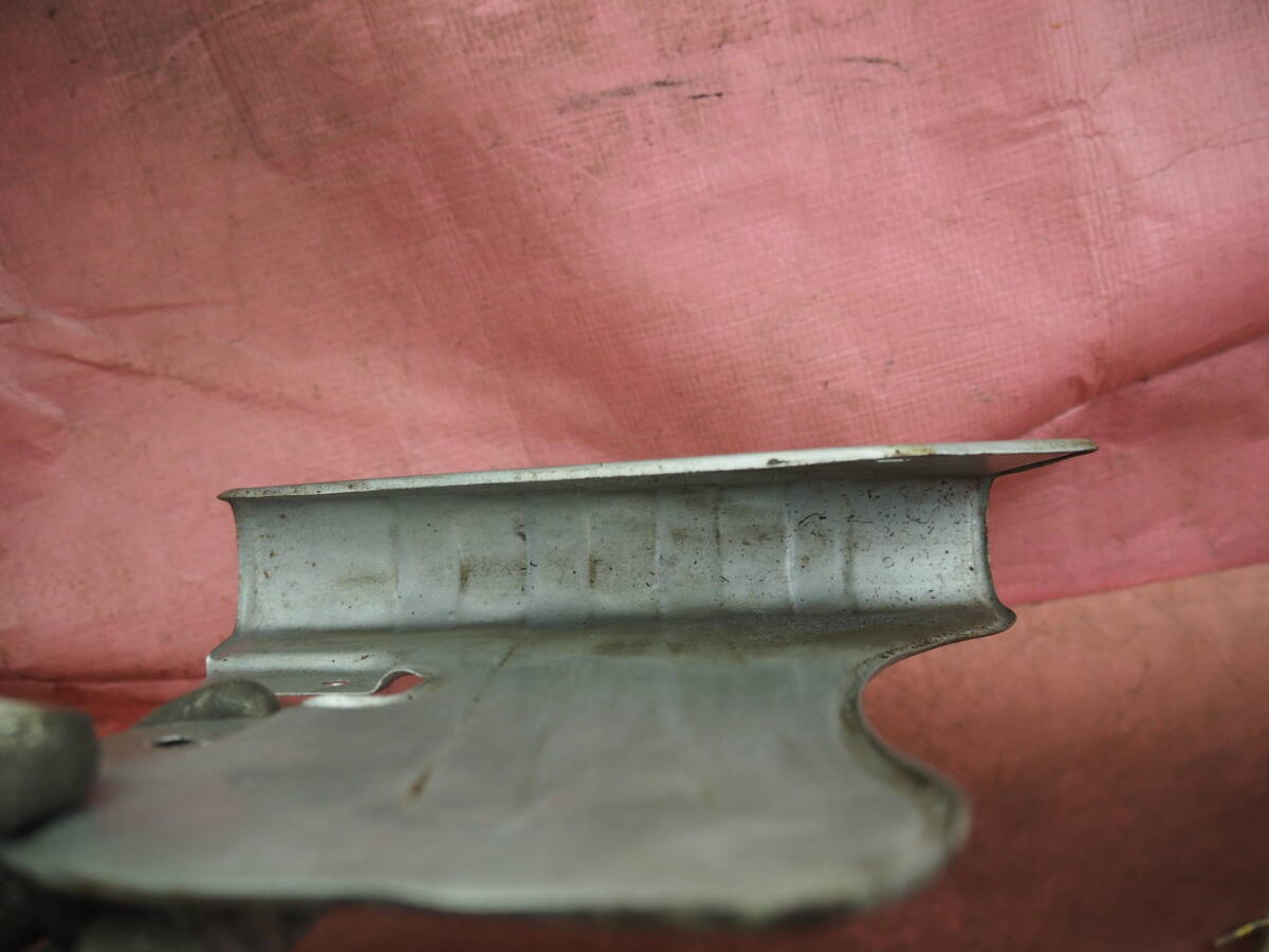 (1台分解) 割れなし !! ノーマル バンバン90 純正 チェーンケース カバー RV90 100XAAq23_画像3