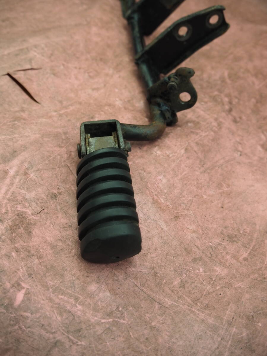 (1台分解)　ゴム付き !! 固着なし　 フォーゲル　純正　ステップ　ペダル　サブフレーム　　4U1 (ポッケ)　　100XAAO4_画像3