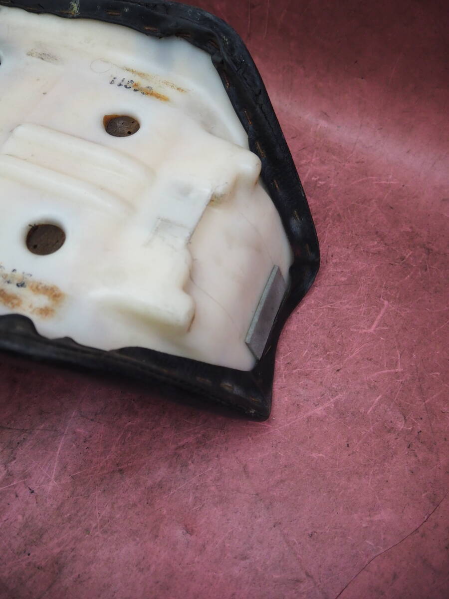 (1台分解)　破れなし !! ベルト付き/ベースOK　 VTZ250 純正　シート MC15 140XAAR15_画像6