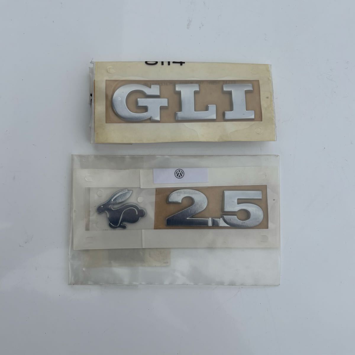 VW US 純正パーツ　mk5　ラビット　GLI リヤエンブレム　新品_画像1